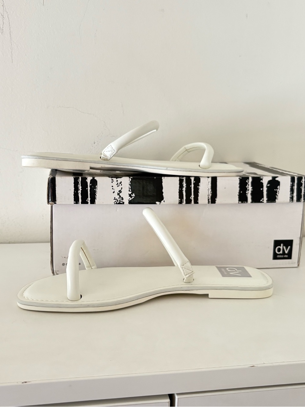 Dolce Vita Jelly White Minimalist Double-Strap Square-Toe Sandals/w Box Size 8.5